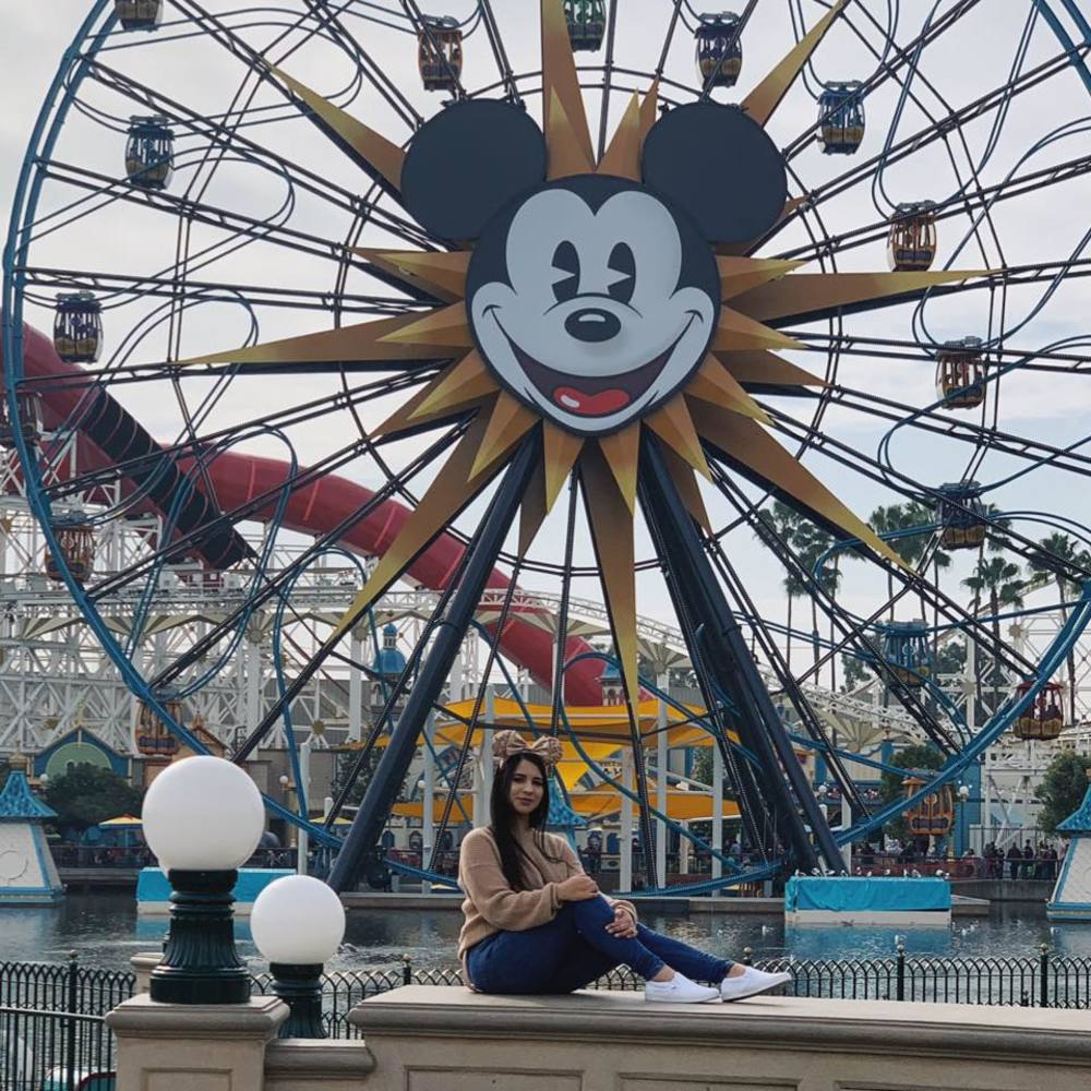 Meet your Posher, Monique